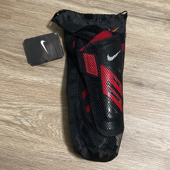 Nike Other - Nike soccer shinguard